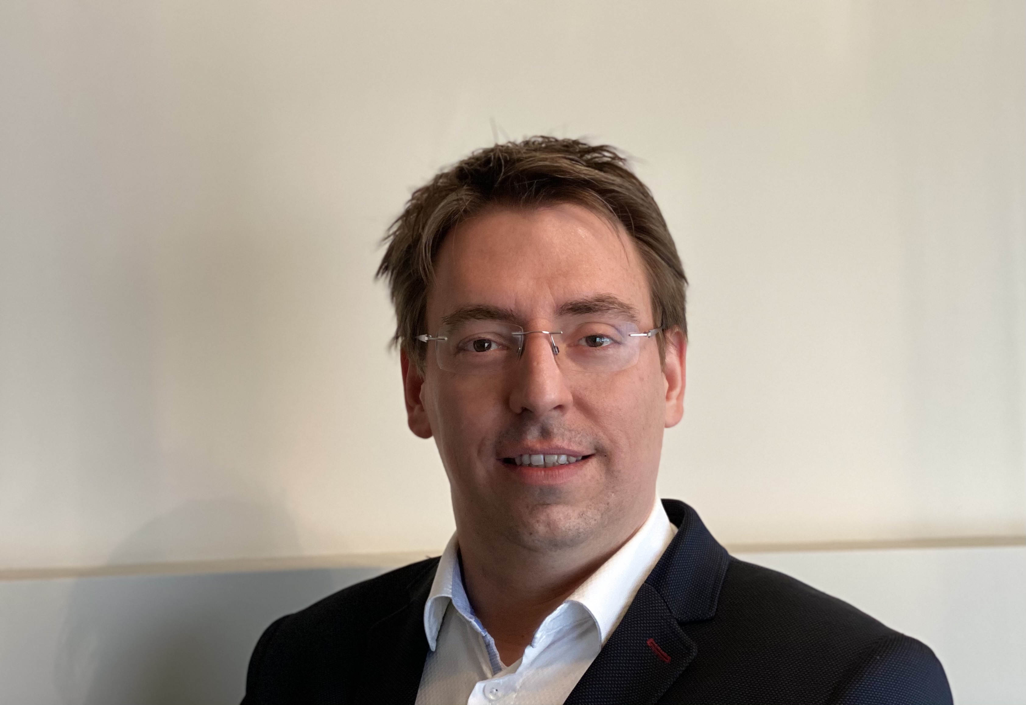 Dr. Koós Csaba